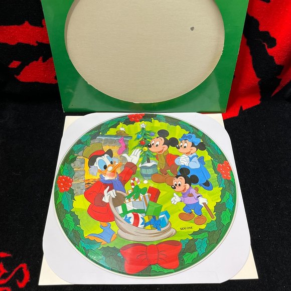 Disney Mickey's Christmas Carol LP. 1982 Release. Canadian Release. - Picture 1 of 7